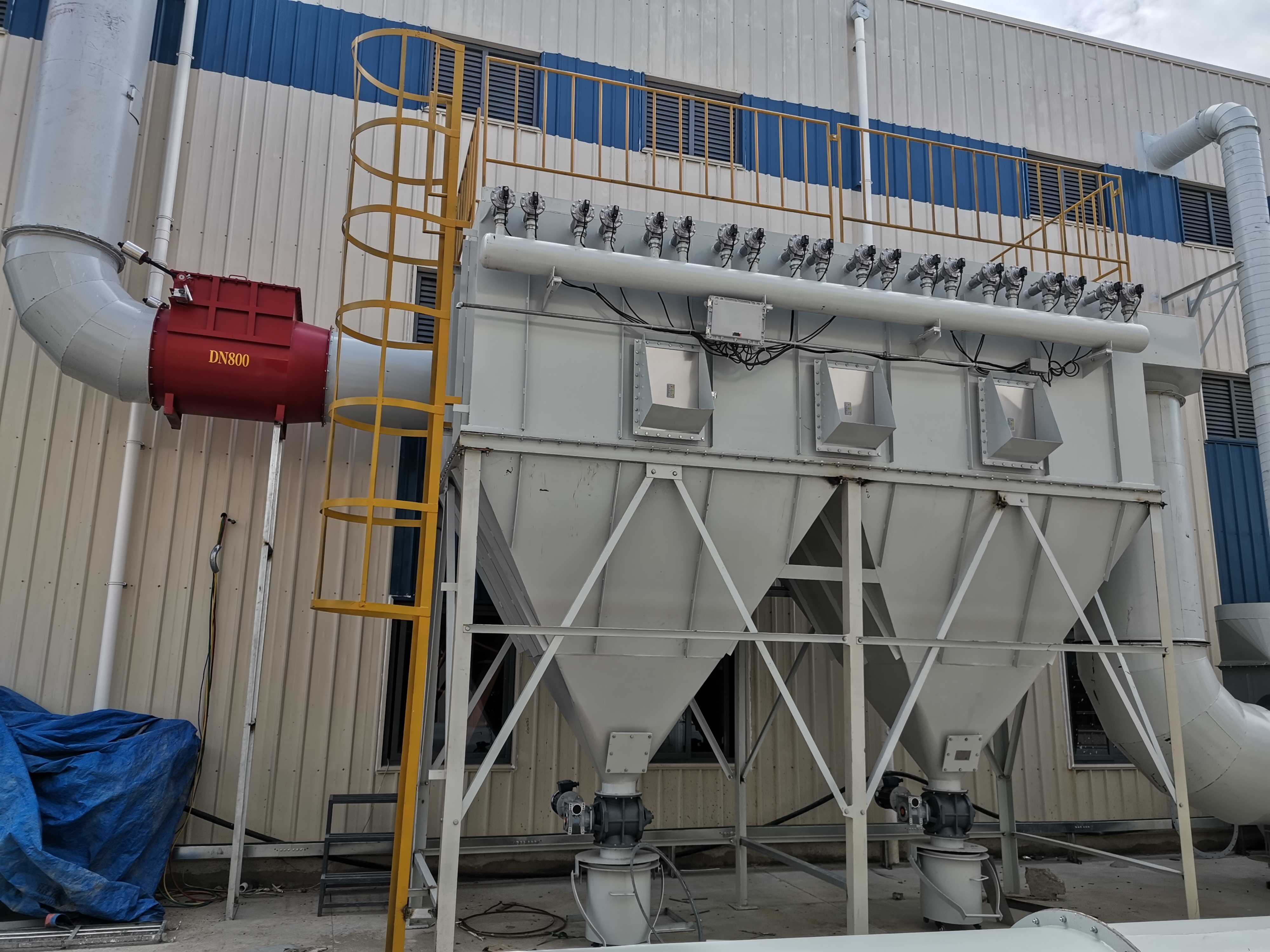 马鞍山某粉末涂料公司直立式滤筒除尘项目